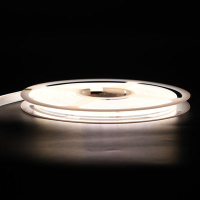 Iluminación de suelo COB LED con eficiencia de 10W/M y 100LM/W en color blanco