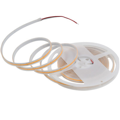 Iluminación de suelo COB LED con eficiencia de 10W/M y 100LM/W en color blanco