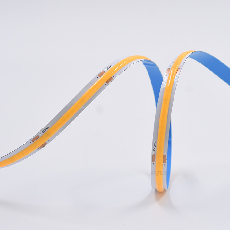 320 LEDs COB LED Strip Lights 3000K 4000K 6500K con cinta flexible de carrete a carrete CE y RoHS certificado 24V o 12V