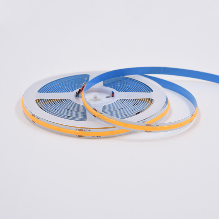 12V/24V 320leds 8w/m Flexible Cob Led Strip Para decoración comercial